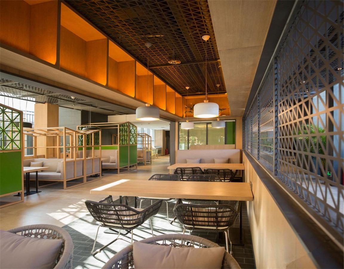 Qiu Guo Hotel Hua Mao Chaoyang  Exterior photo