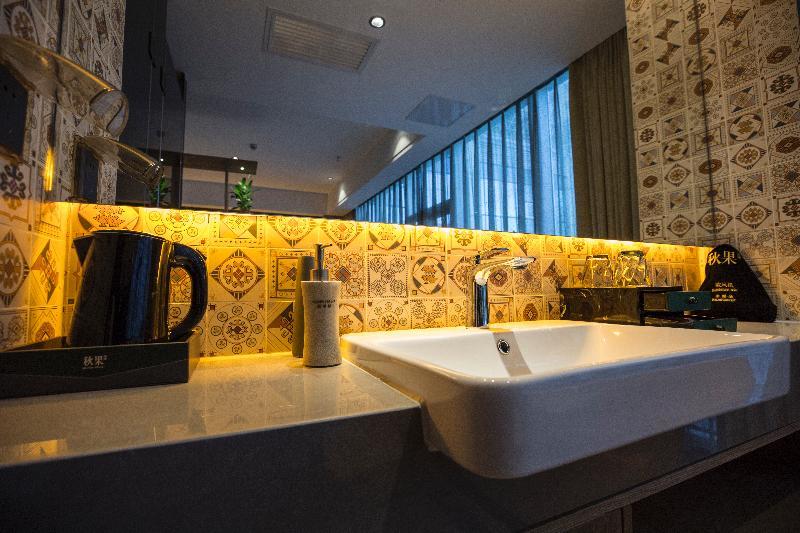 Qiu Guo Hotel Hua Mao Chaoyang  Exterior photo